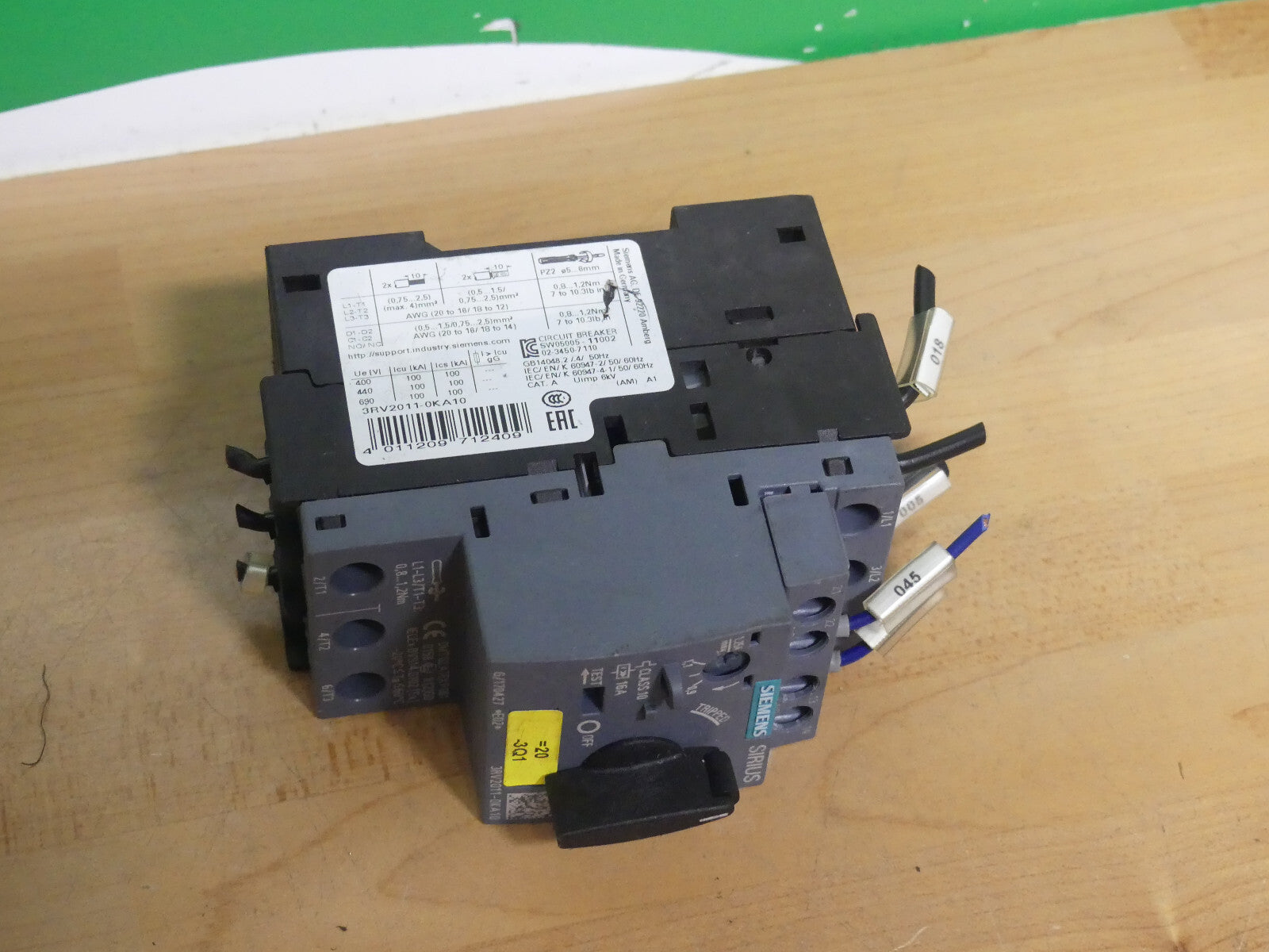 Siemens 3RV2011-0KA10 / 3RV 2011-0KA10 Sirius Leistungsschalter 16A