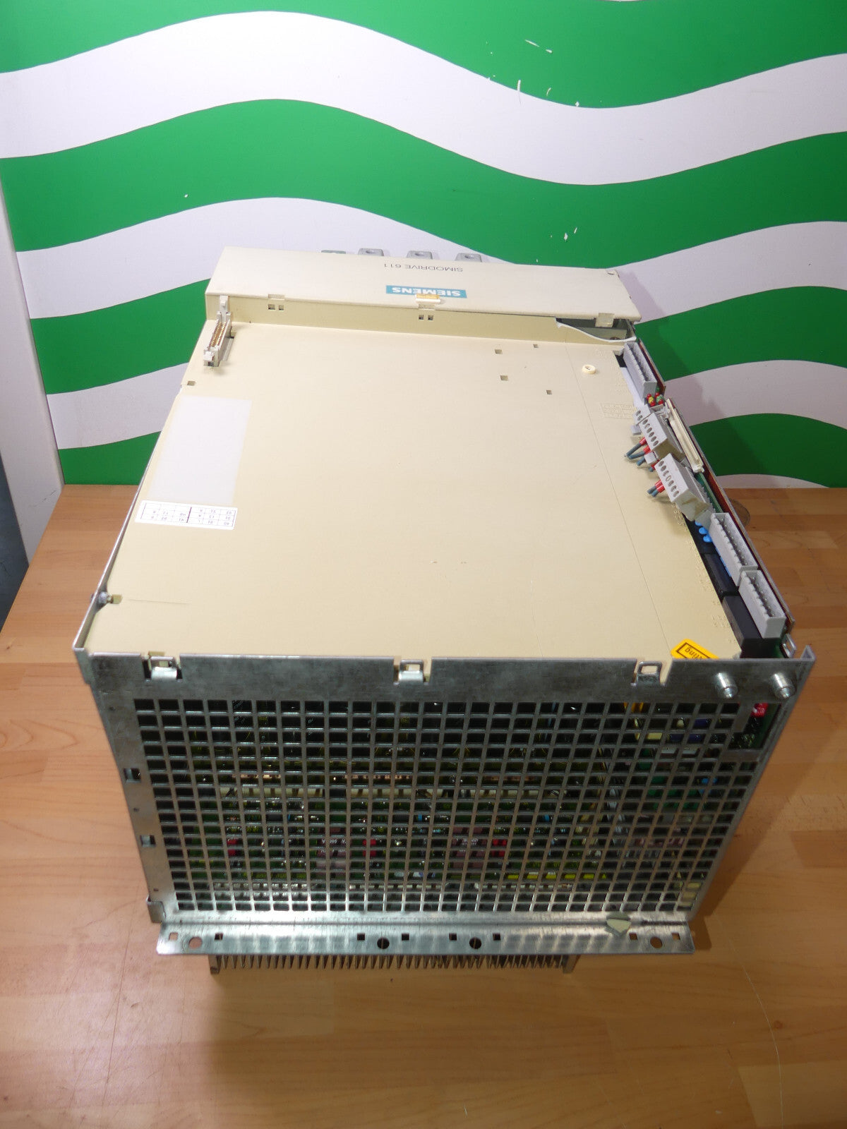 SIEMENS 6SN1146-1BB00-0DA1 Beschädgit s.Bilder