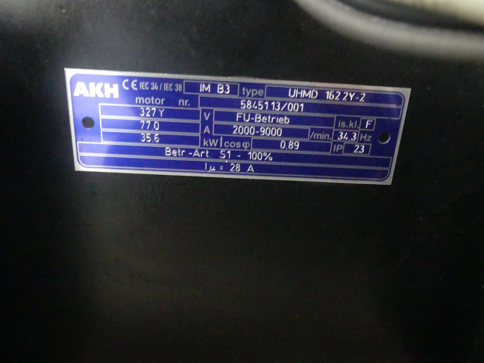 AKH asychron motor UHMD 162 2y-2