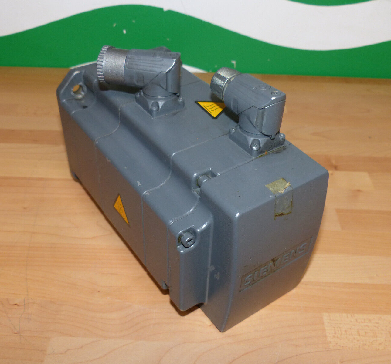 Siemens 1FK7060-5AH71-1AH8 Servomotor used