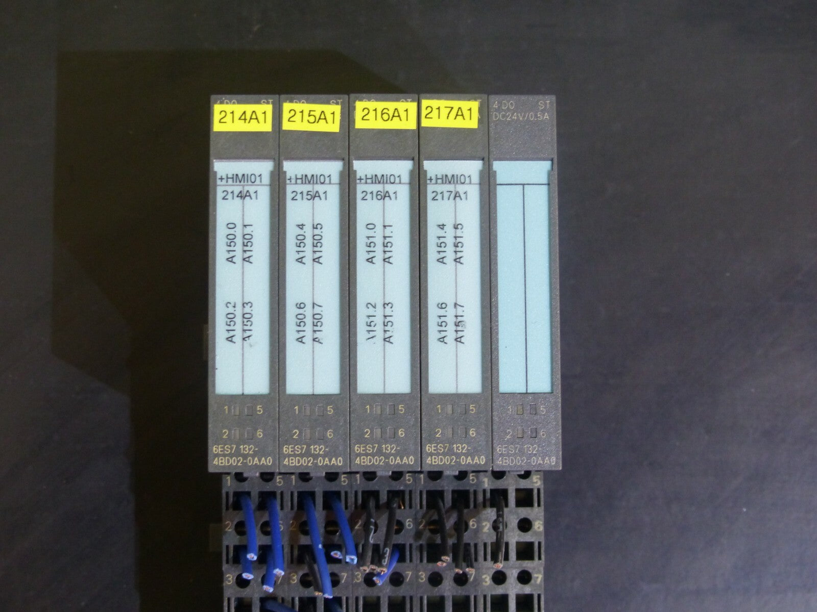5x Siemens 6ES7 132-4BD02-0AA0