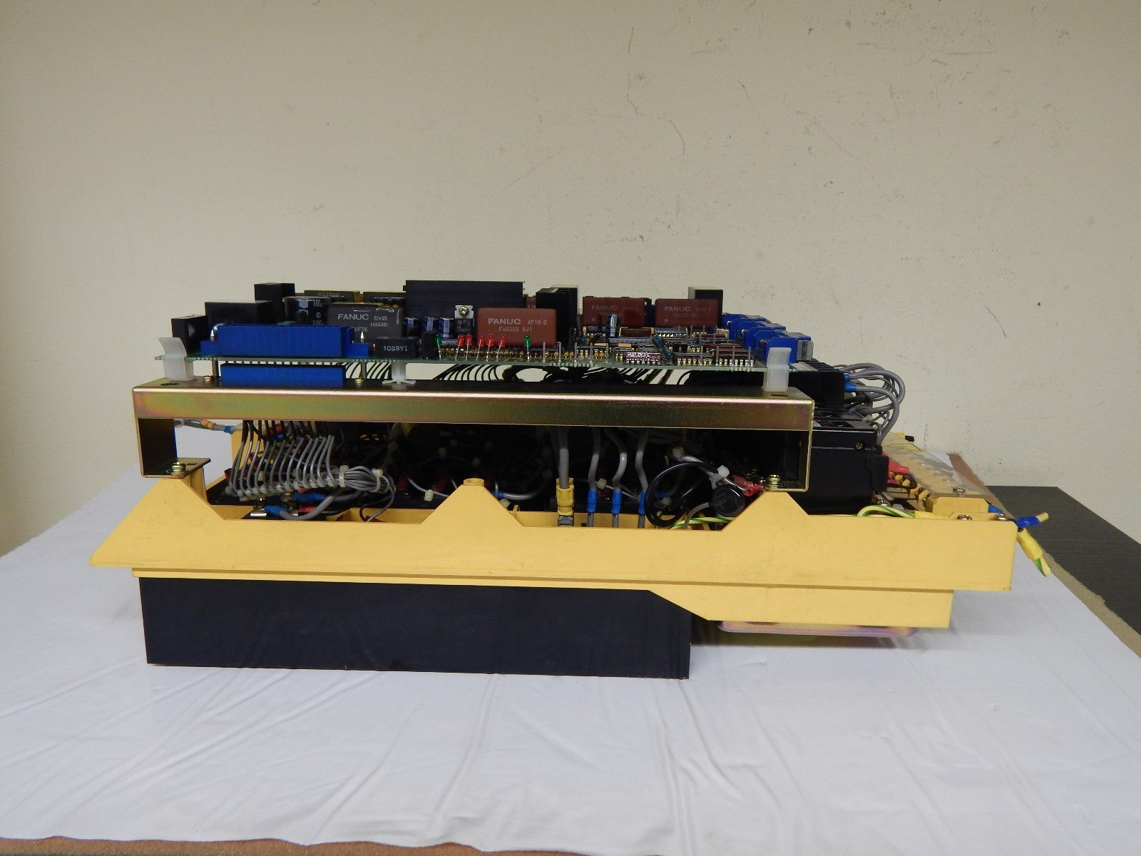 Fanuc A06B-6058-H322 Servo Amplifier Used