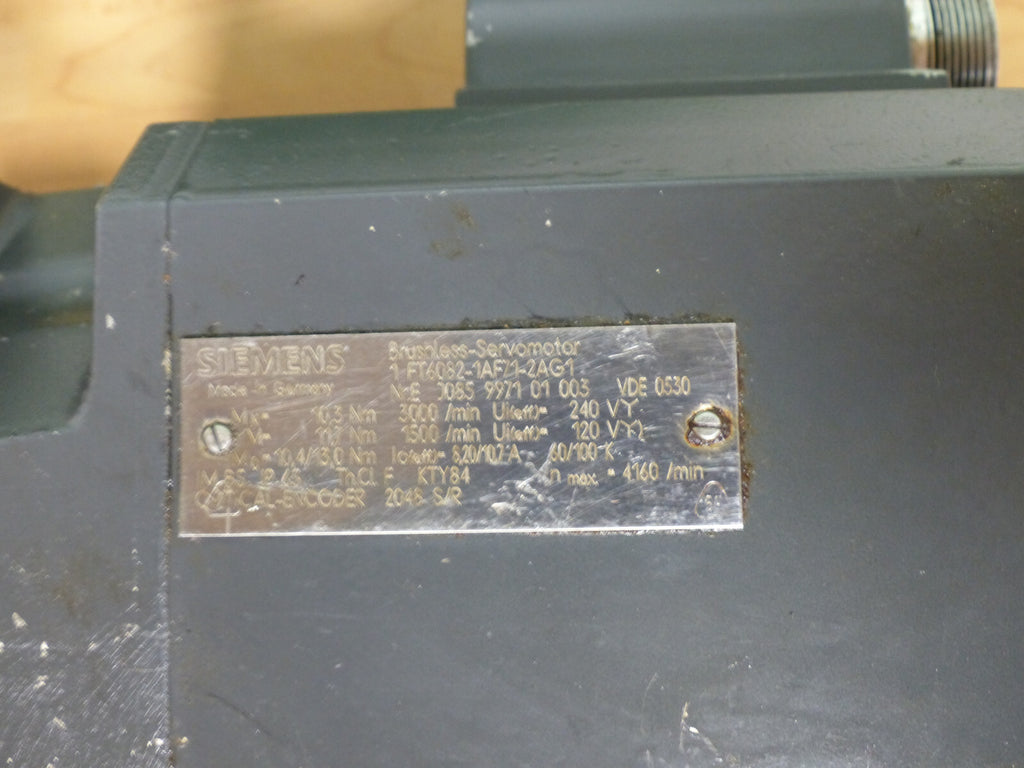 SIEMENS 1FT6082-1AF71-2AG1 SERVOMOTOR