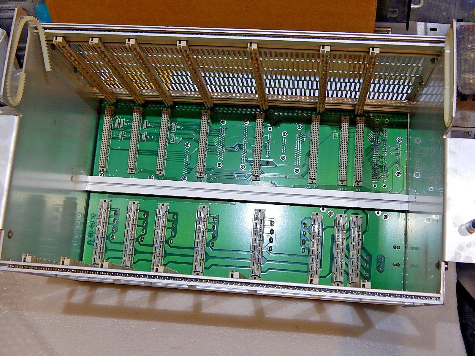 Stäubli Rack D 121 412-00A Used