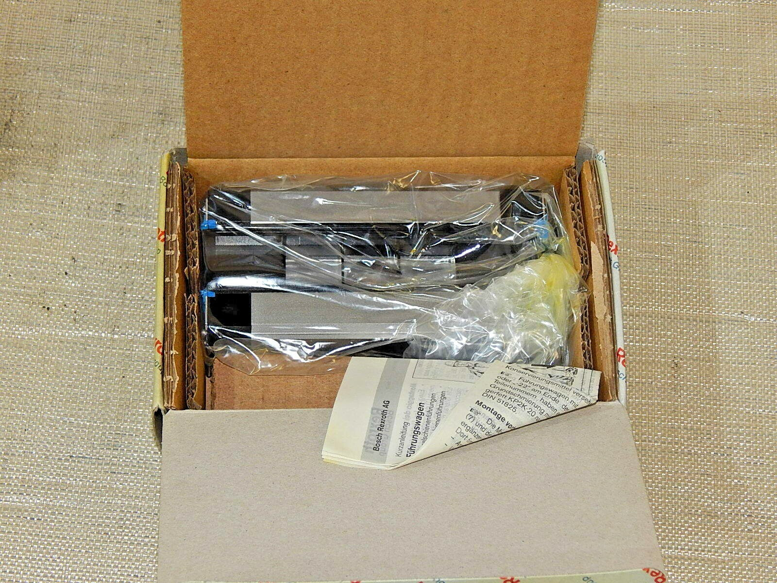 Rexroth Rollenwagen R.Runner Block CS MNR: R182932039 New