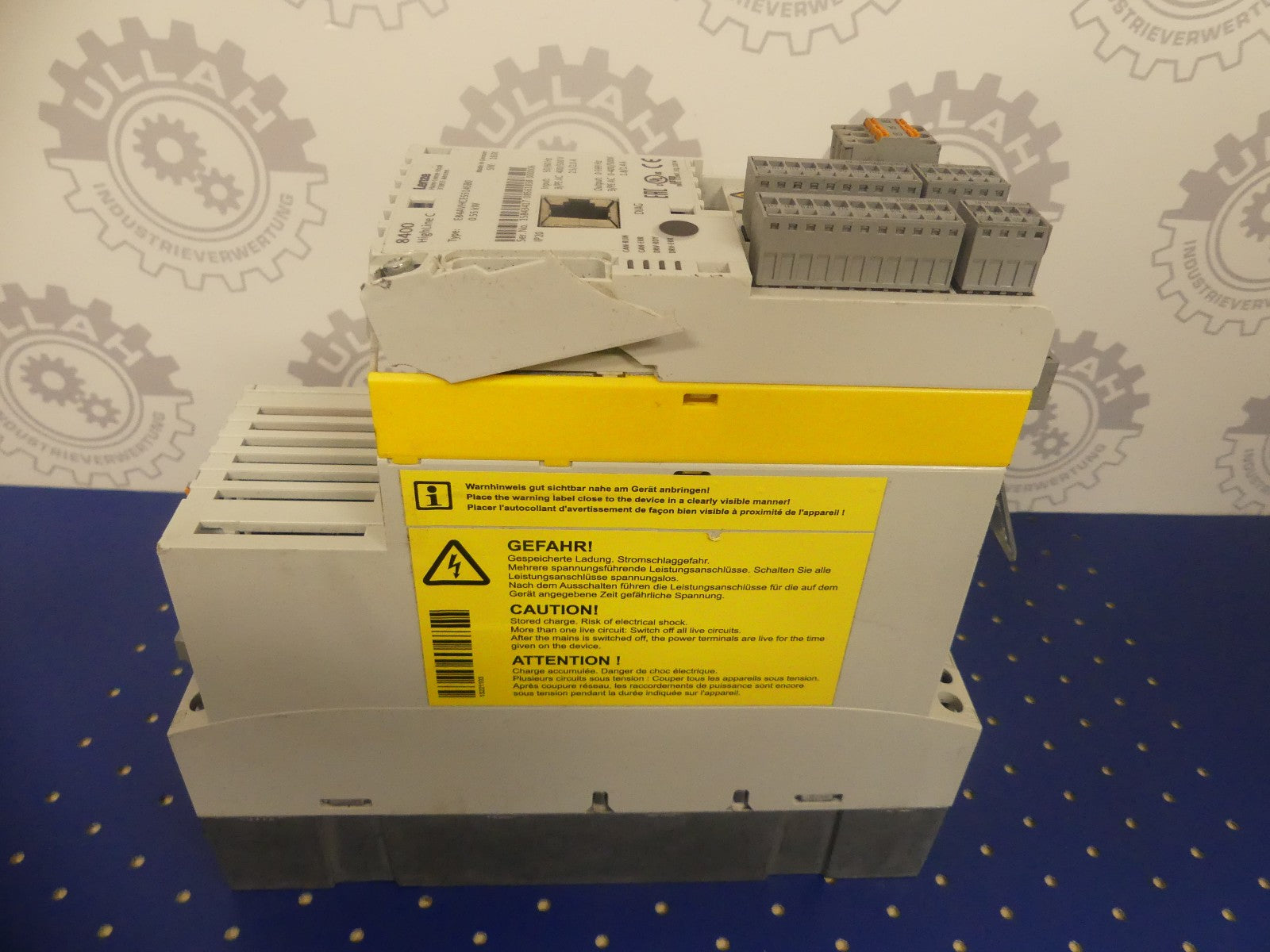 LENZE E84AVHCE5514SB0, beschädigt s. Bilder