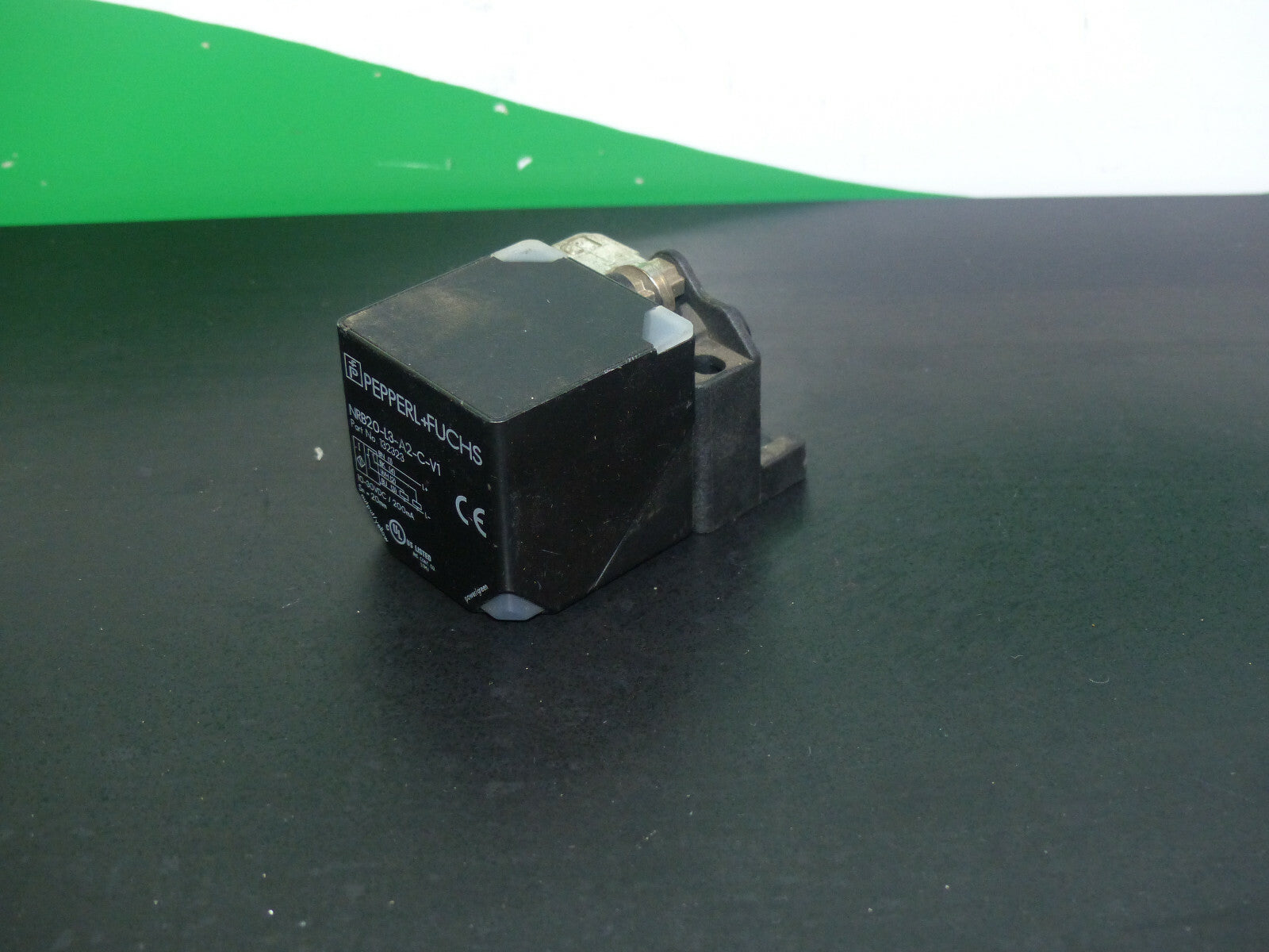 Pepperl Fuchs NRB20-L3-A2-C-V1