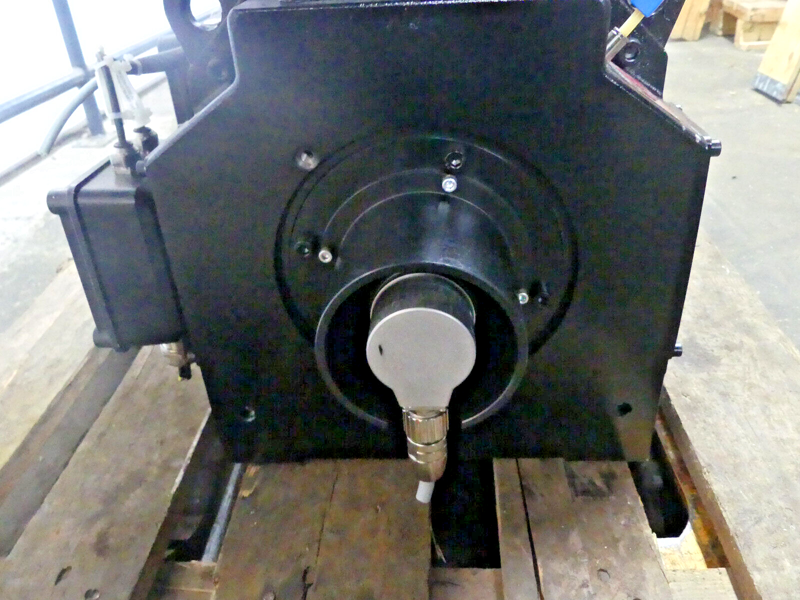 AKH asychron motor UHMD 162 2y-2
