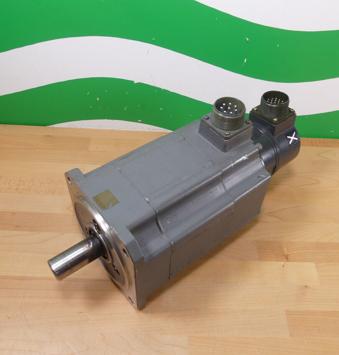 Mitsubishi HA80C-SS Servomotor
