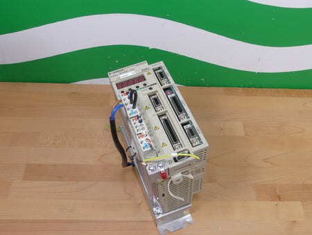 YASKAWA SGDH-02AE-0Y MIT JUSP-NS600