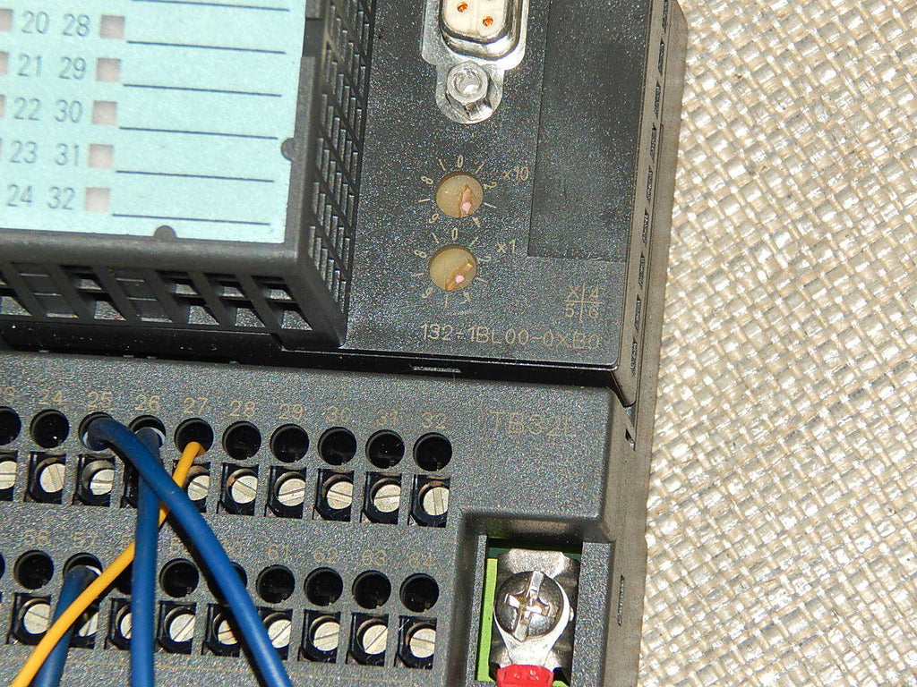 Siemens Simatic S7 6ES7 132-1BL00-0XB0 E: 3 + 6ES7193-1CL00-0XA0  E:1  used