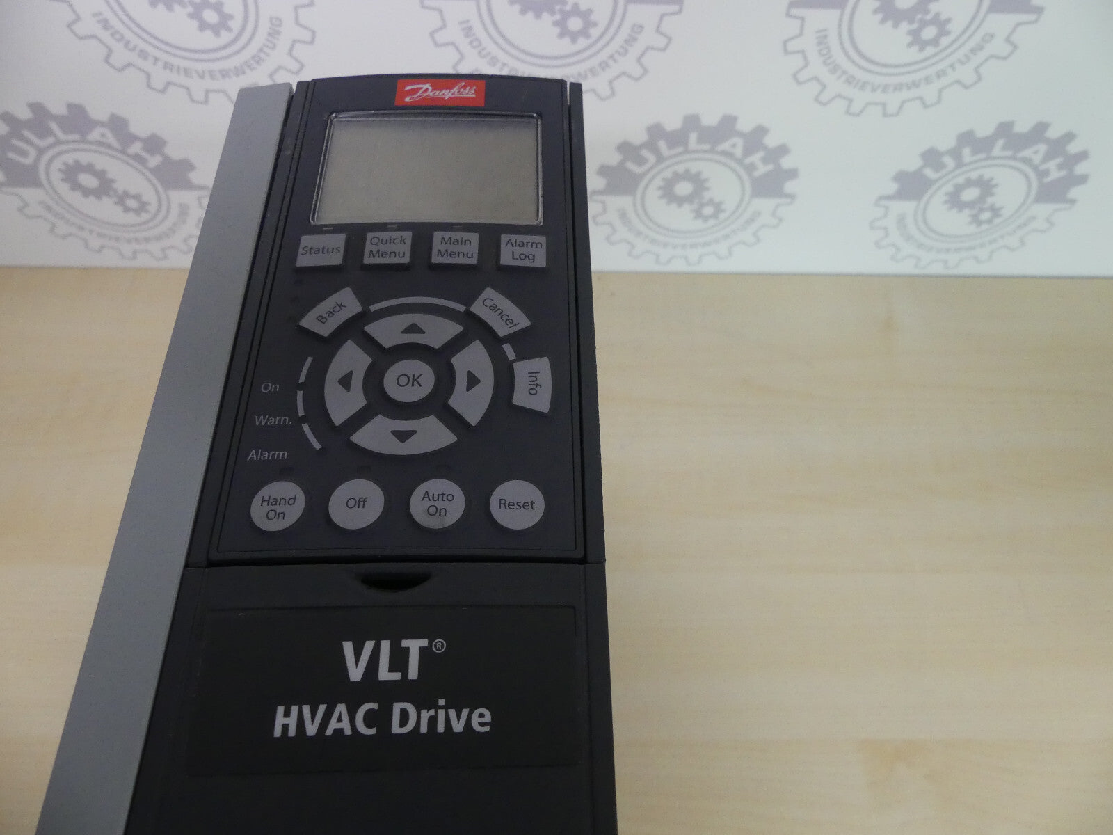 DANFOSS VLT HVAC Drive FC-102P2K2T4E20H1XGXXXXSXXXXAXBXCXXXXDX