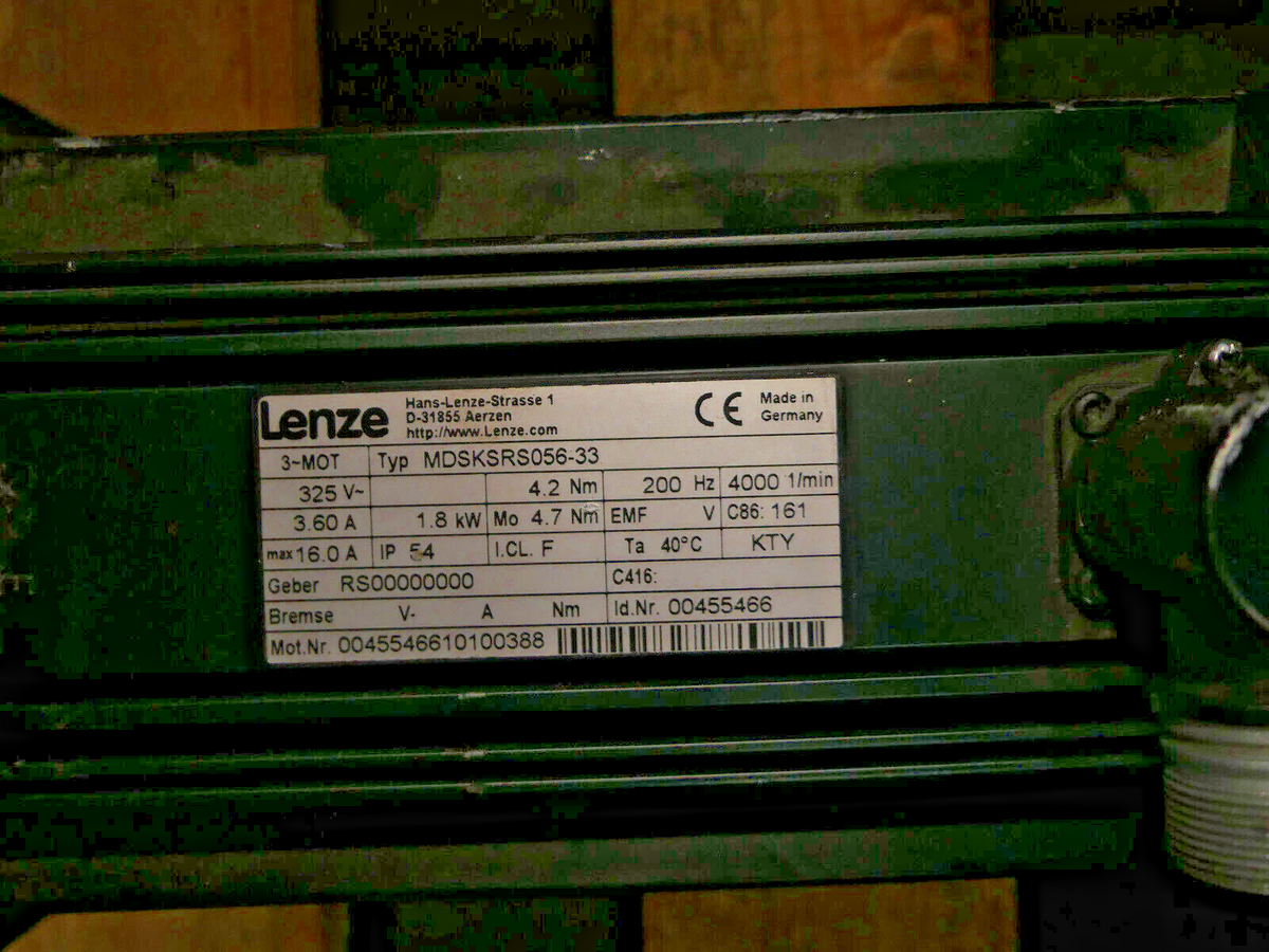 Lenze 3~Servomotor MDSKSRS056-33  inkl. Getriebe GKS05-3S HAR 056C33  002 A