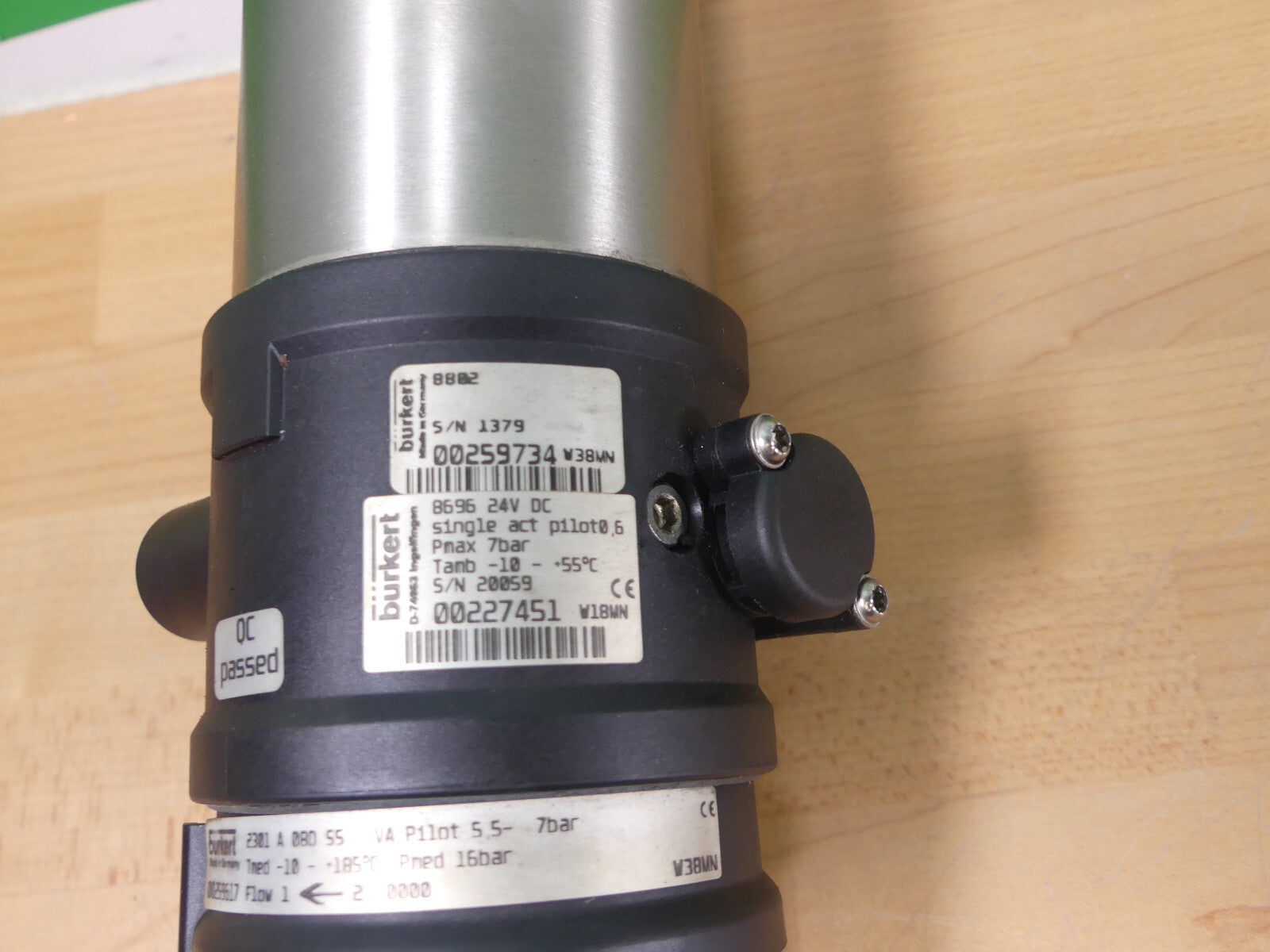 BURKERT 8696 24V DC Single act pilot0 6 Pnax 7bar burgert 2301 A 08D SS