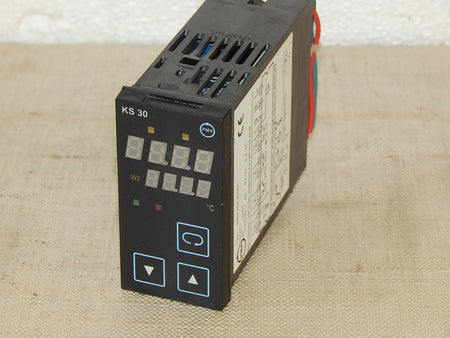  PMA GmbH Universalregler KS30 Typ: 9404 407 40301 used