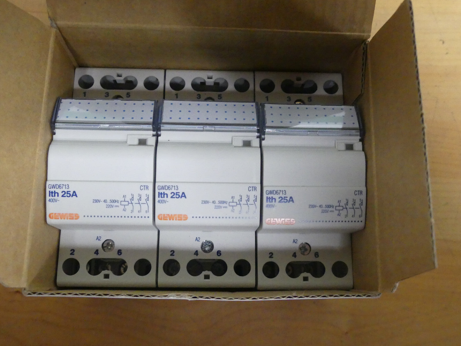 3 X GEWISS  GWD6713