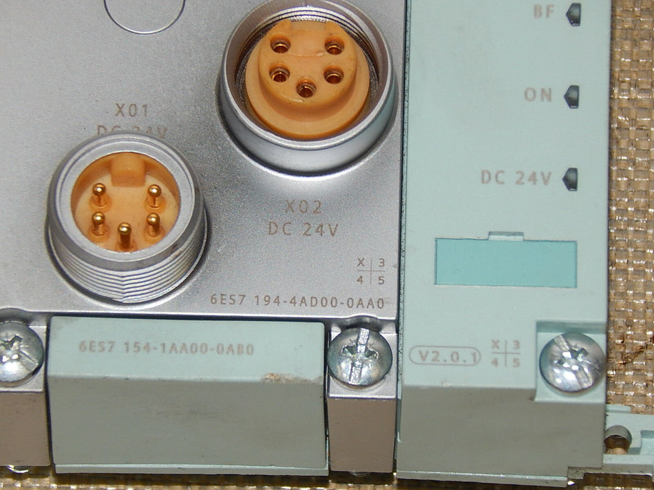 Siemens 6ES7 194-4AD00-0AA0 // 6ES7194-4AD00-0AA0+6ES7 154-1AA00-0AB0 used