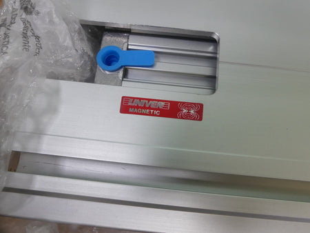 UNIVER GROUP J64RT2550500A