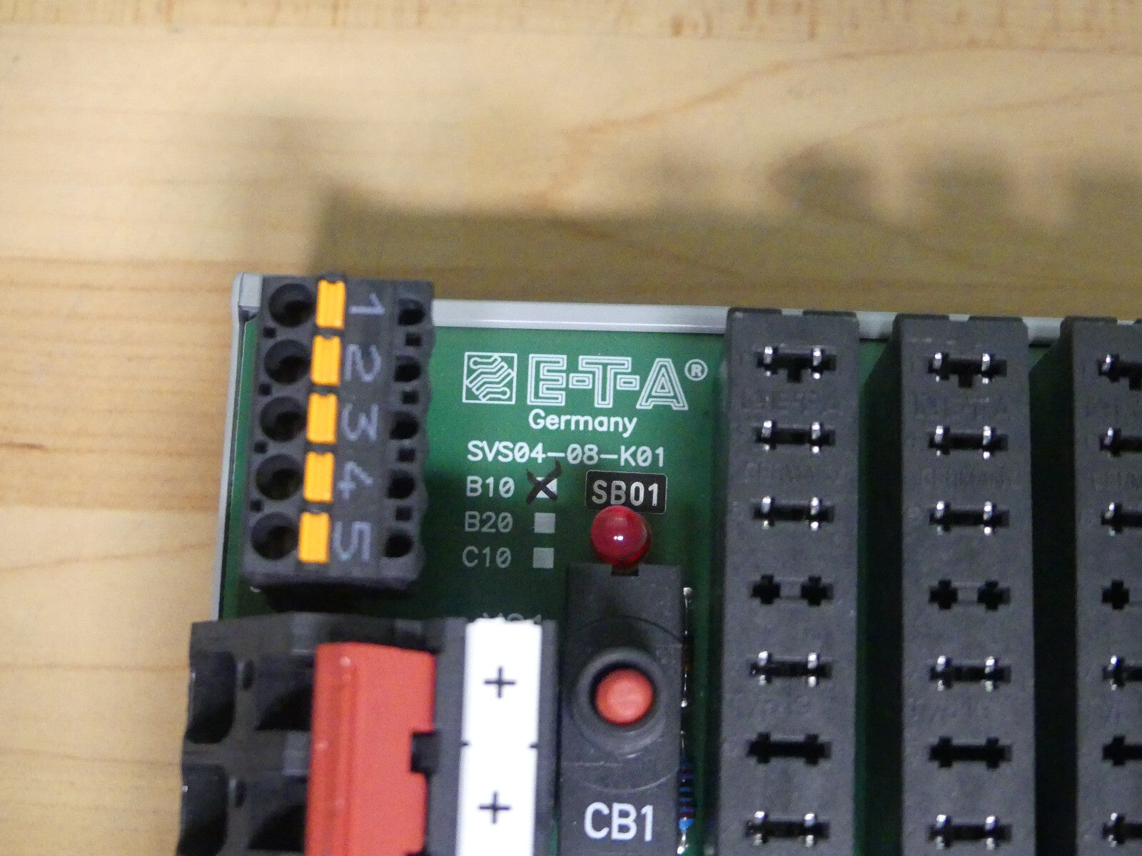 E-T-A SVS04-08-K01 B10 STROMVERTEILUNGSSYSTEM