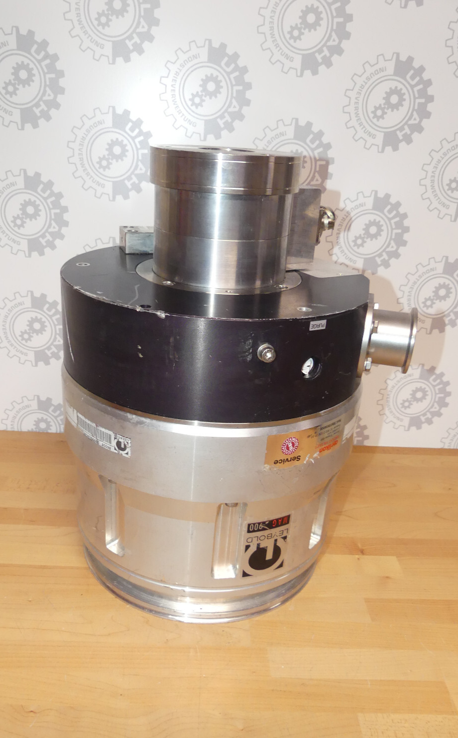 Oerlikon Leybold Vacuum TURBOVAC MAG 900 CT  MAG900CT Leicht Beschädigt s.Bilder