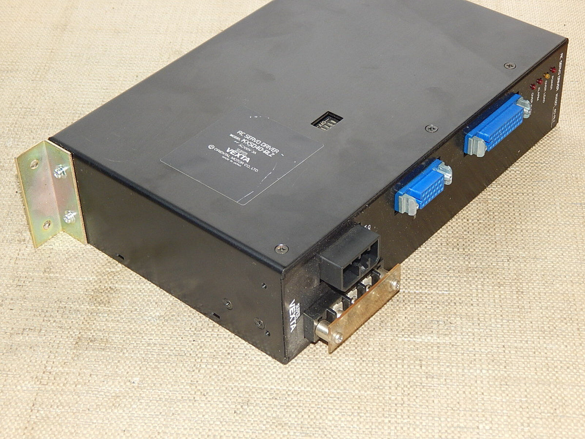 Oriental Motor, KXSD40-ALZ  Super Vexta AC Servo Driver  used