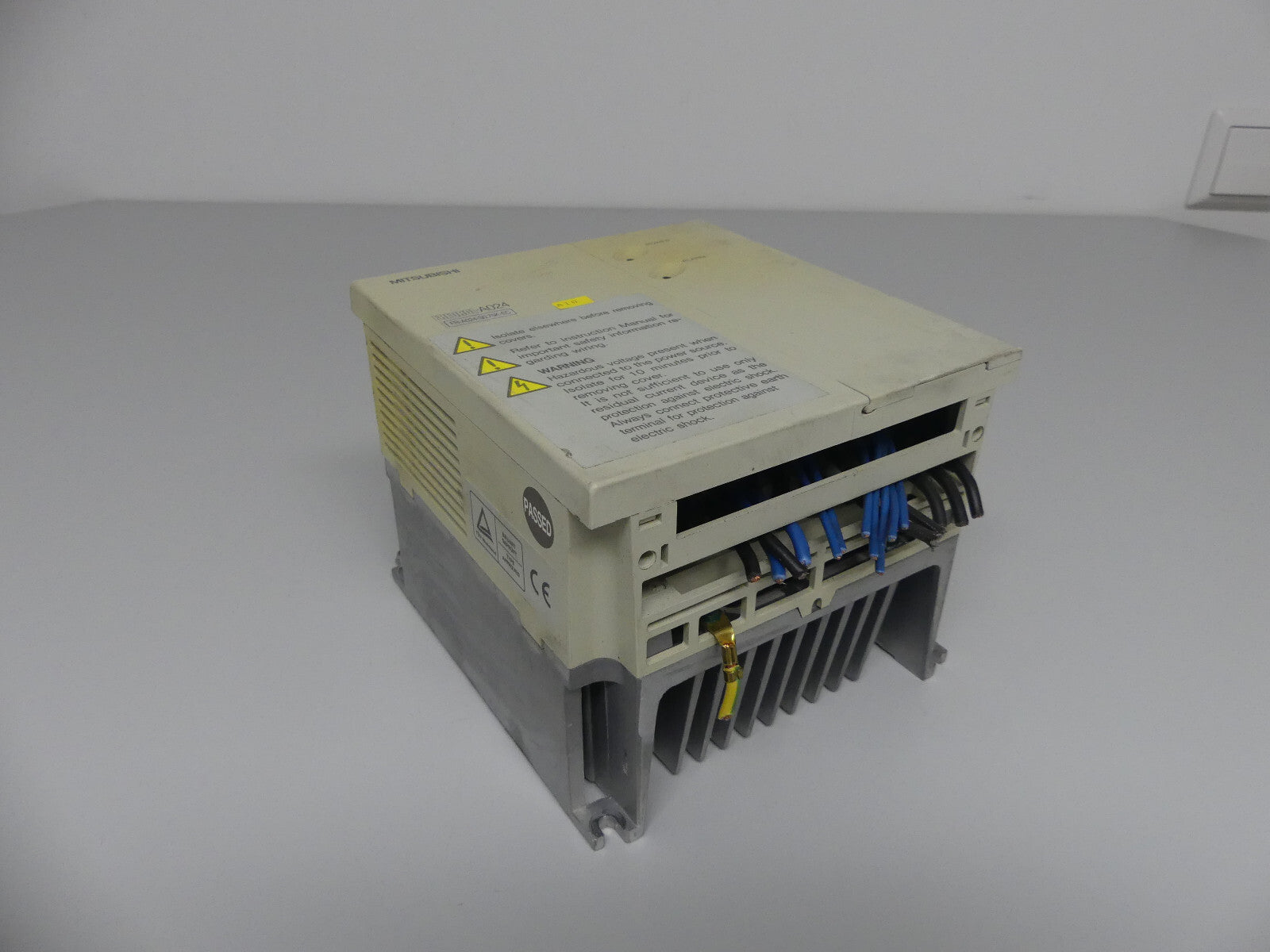 MITSUBISHI FREQROL-A024 FR-A024-S0.75K-EC