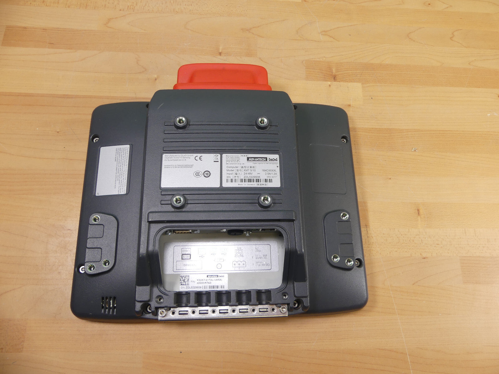 ADVANTECH DLOG XMT 5/10 165CXXXXL   mobiles Terminal SVGA