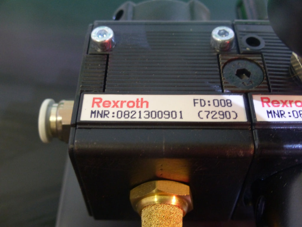 Rexroth MNR:0821300301 + MNR:0821300901+ 2x 898 512 100 2 + MN: R 415 007 717
