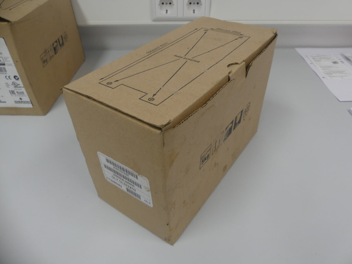 Emerson Unidrive 1,5 KW  M300-024 00042 A101 00 AB100