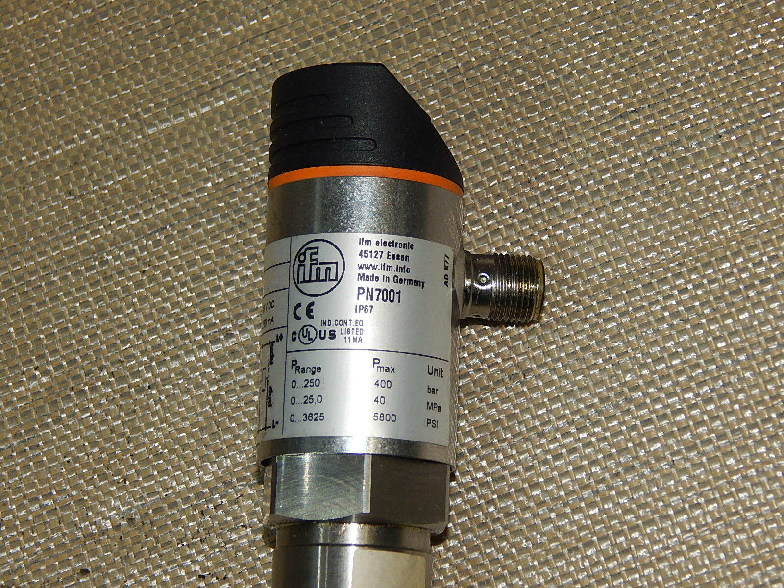 IFM electronic Drucksensor PN7001, Druckbereich 0.... 400 bar Used