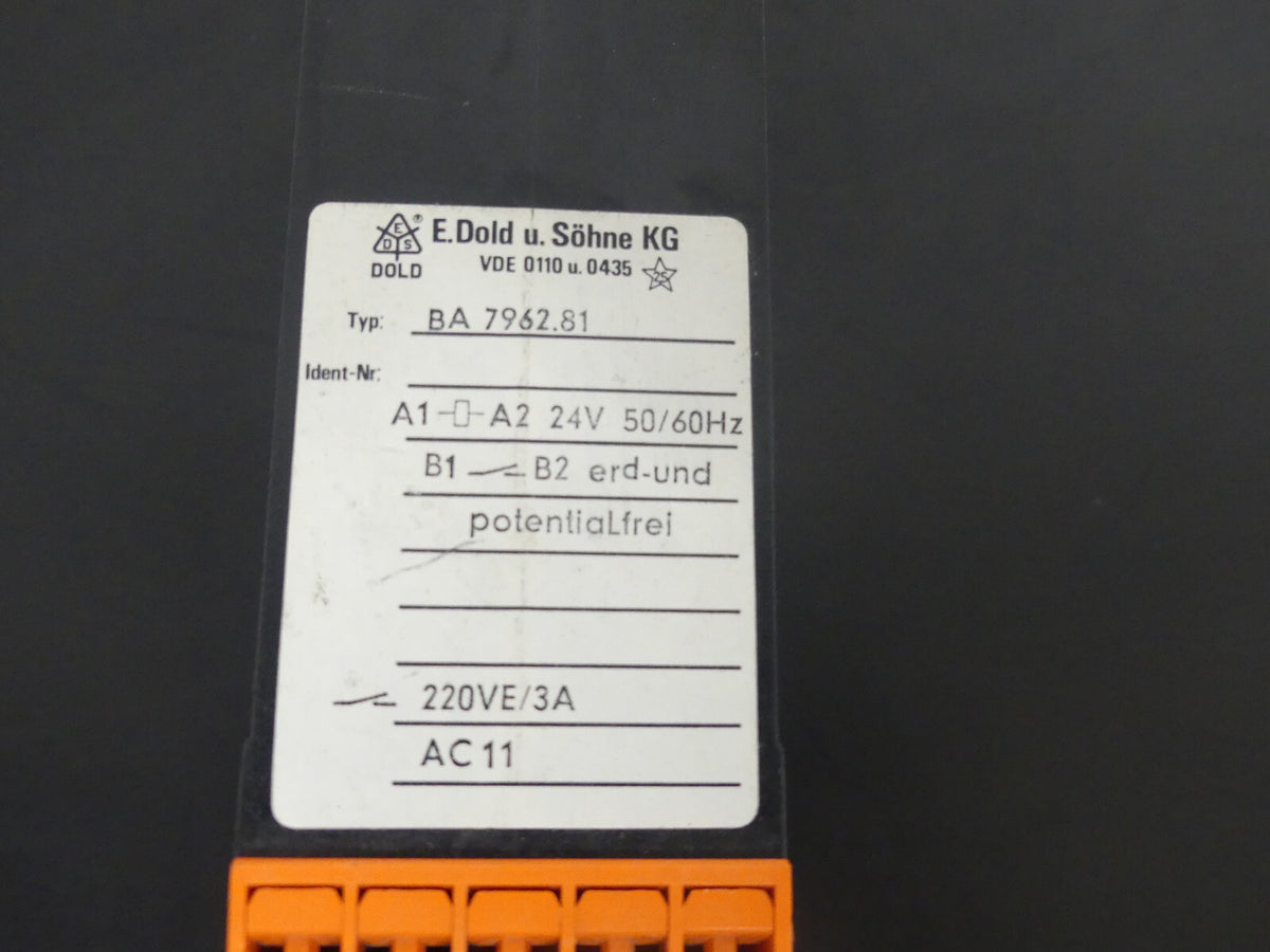 E. Dold Minitimer BA 7962 . 81