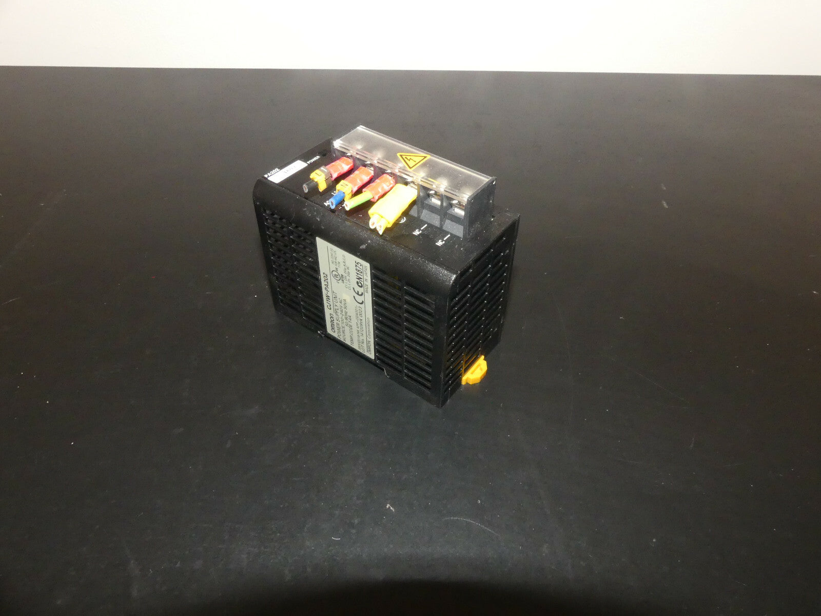Omron CJ1W-PA202