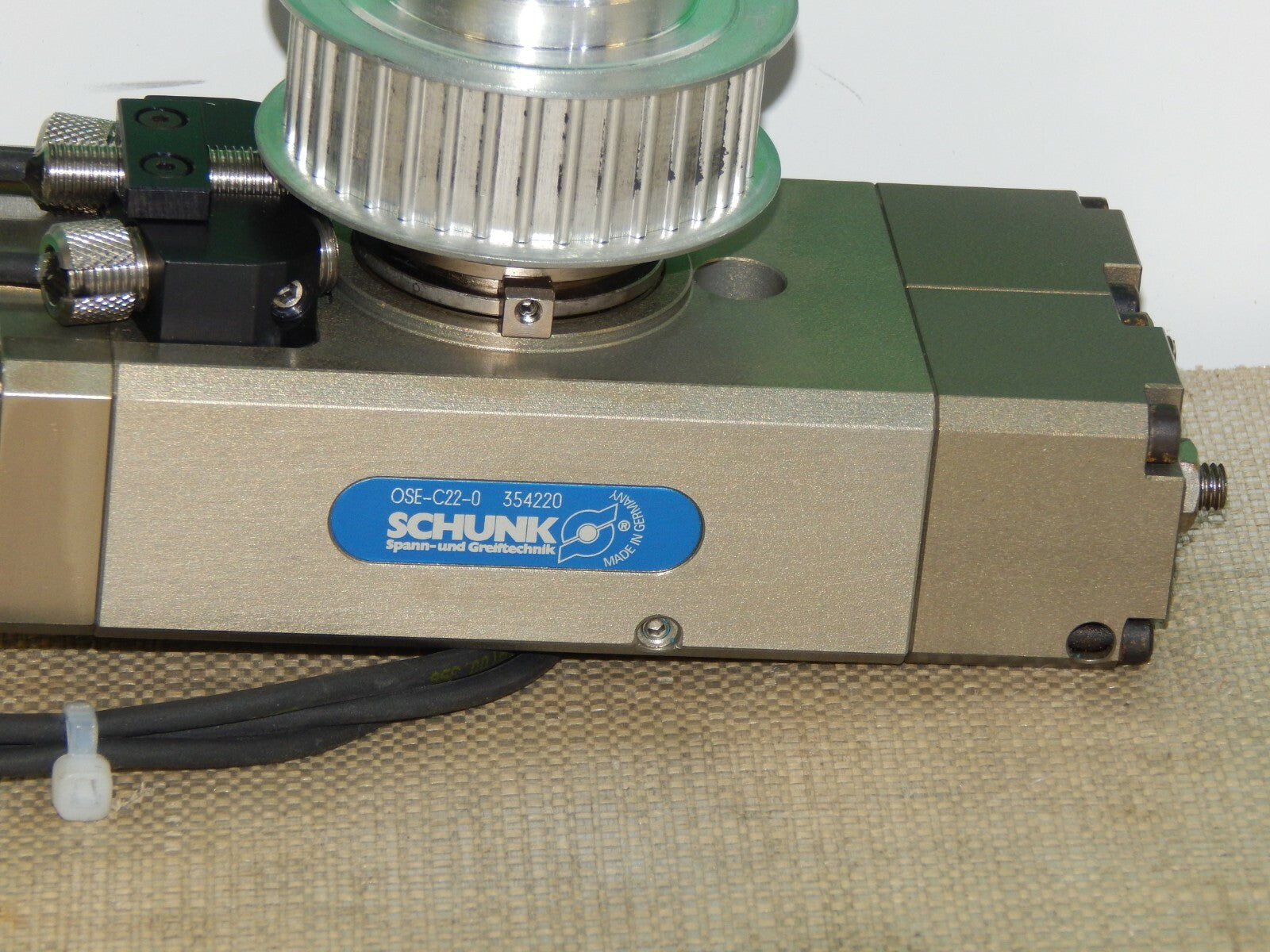  SCHUNK pneumatischer Schwenkantrieb OSE-C22-0 354220 used