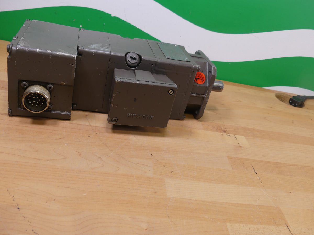 Siemens Permanent Magnet Motor 1HU5040-0AC01-Z    1HU5 040-0AC01-Z