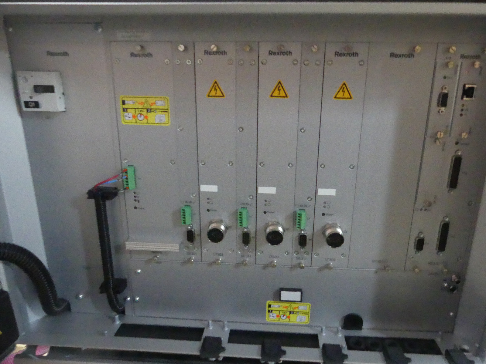 REXROTH 0 608 830  SB305 380-500V - 2500VA SERVO CONTROLLER SYSTEM