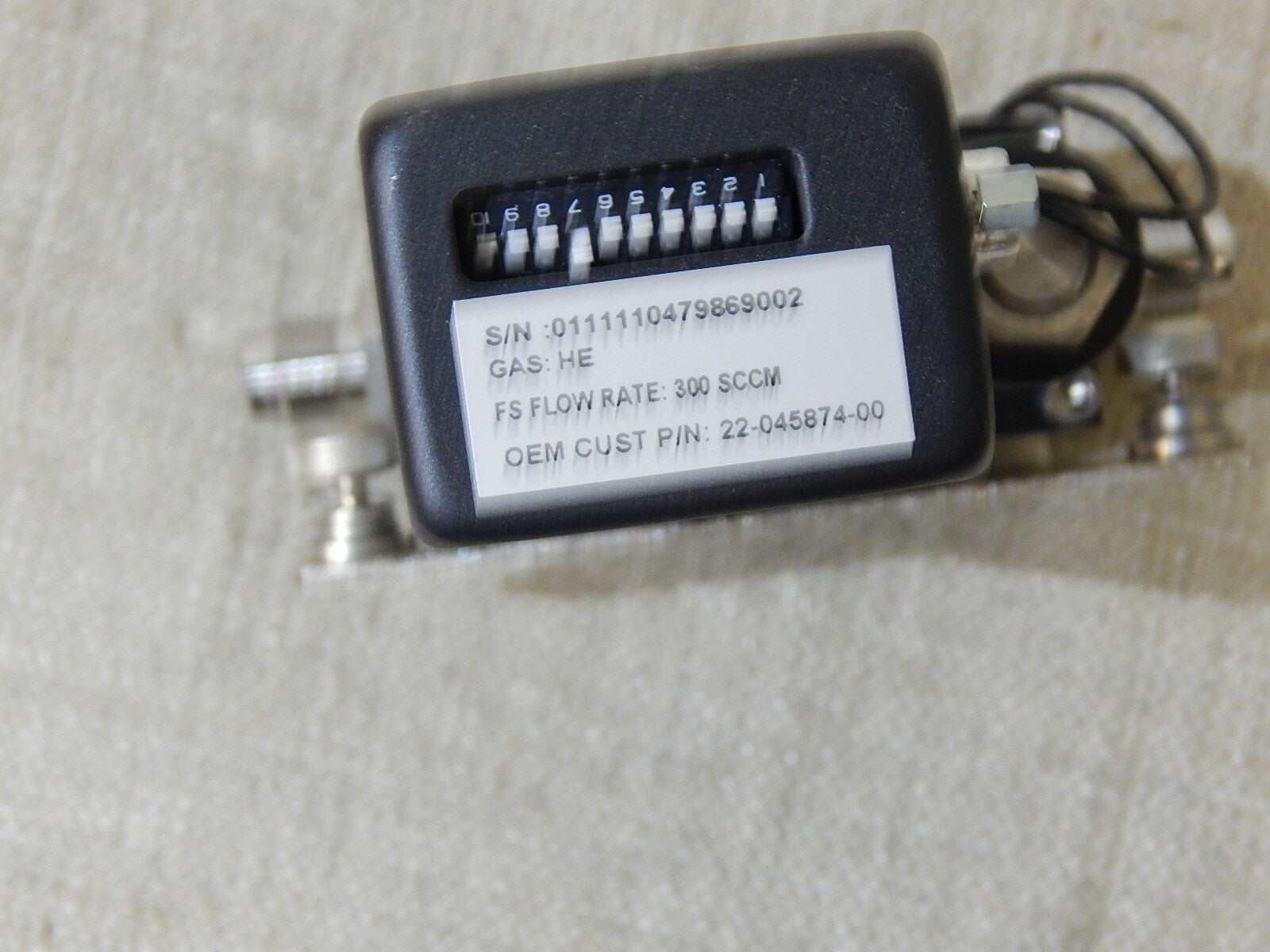Emcore Brooks 5866  Pressure Controller  5866 RT Series Used