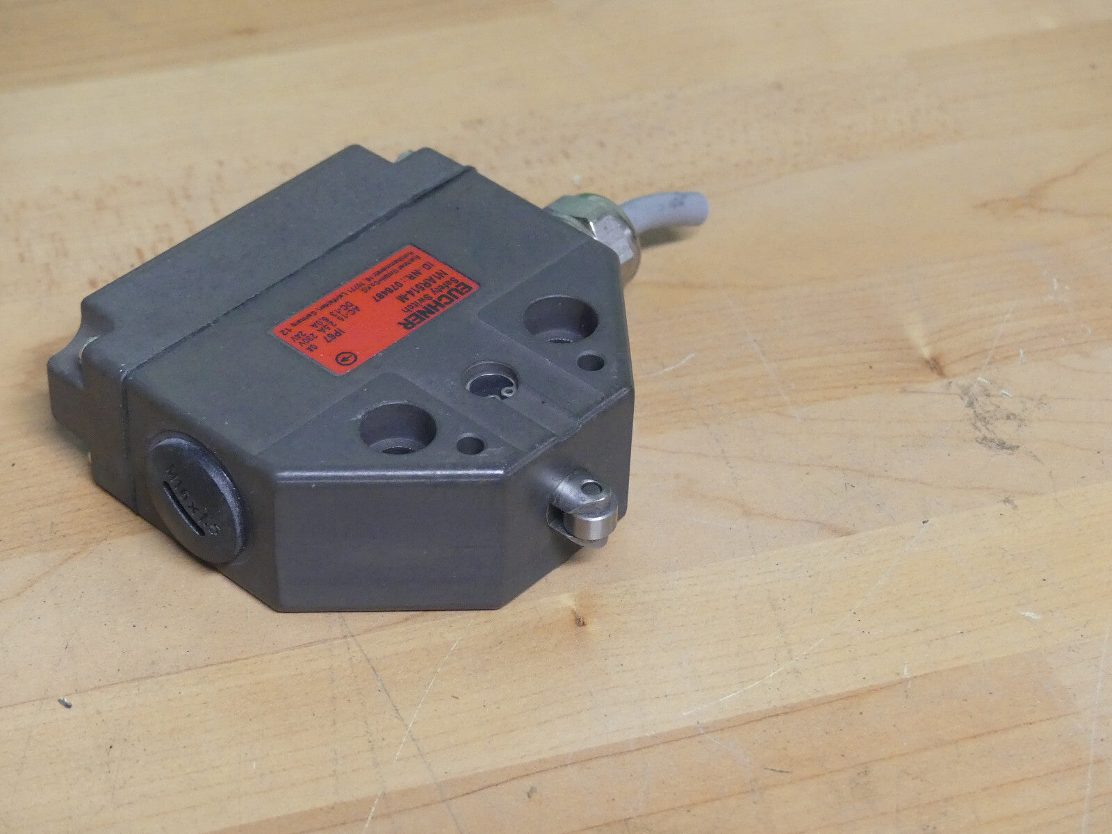 Euchner N1AR514-M Einzelgrenztaster
