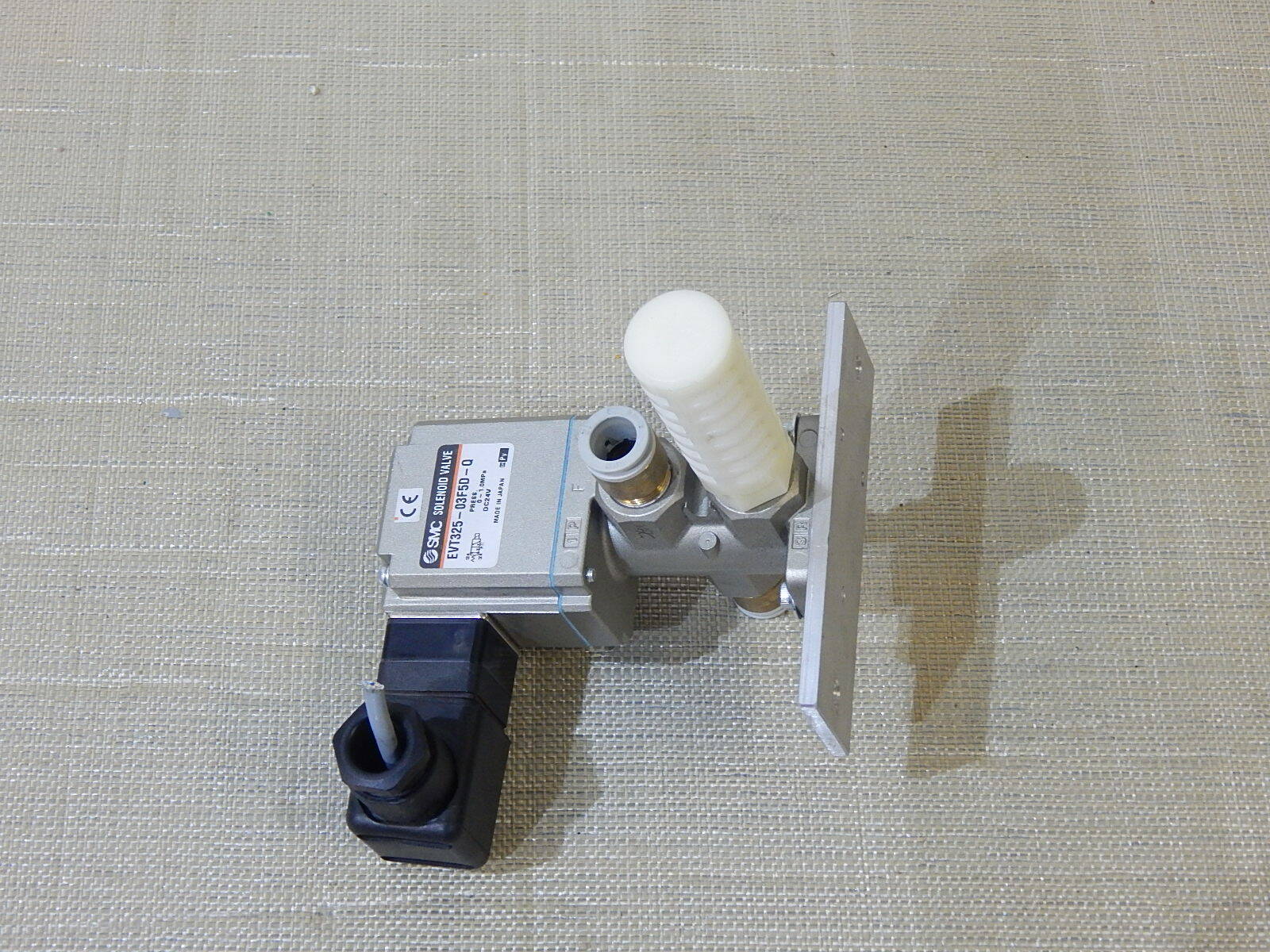 SMC Magnetventil  EVT325-03F5D-Q Used