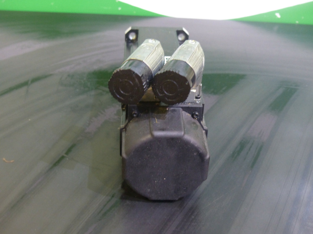 Beckhoff SERVOMOTOR AM3033-0C31-0000 