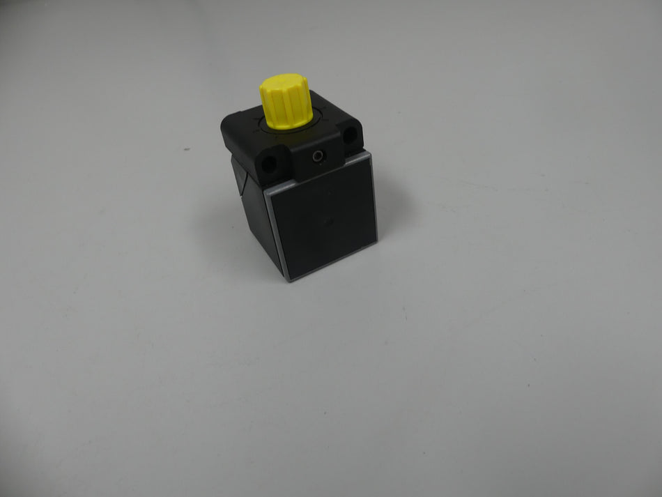 Balluff BES0216