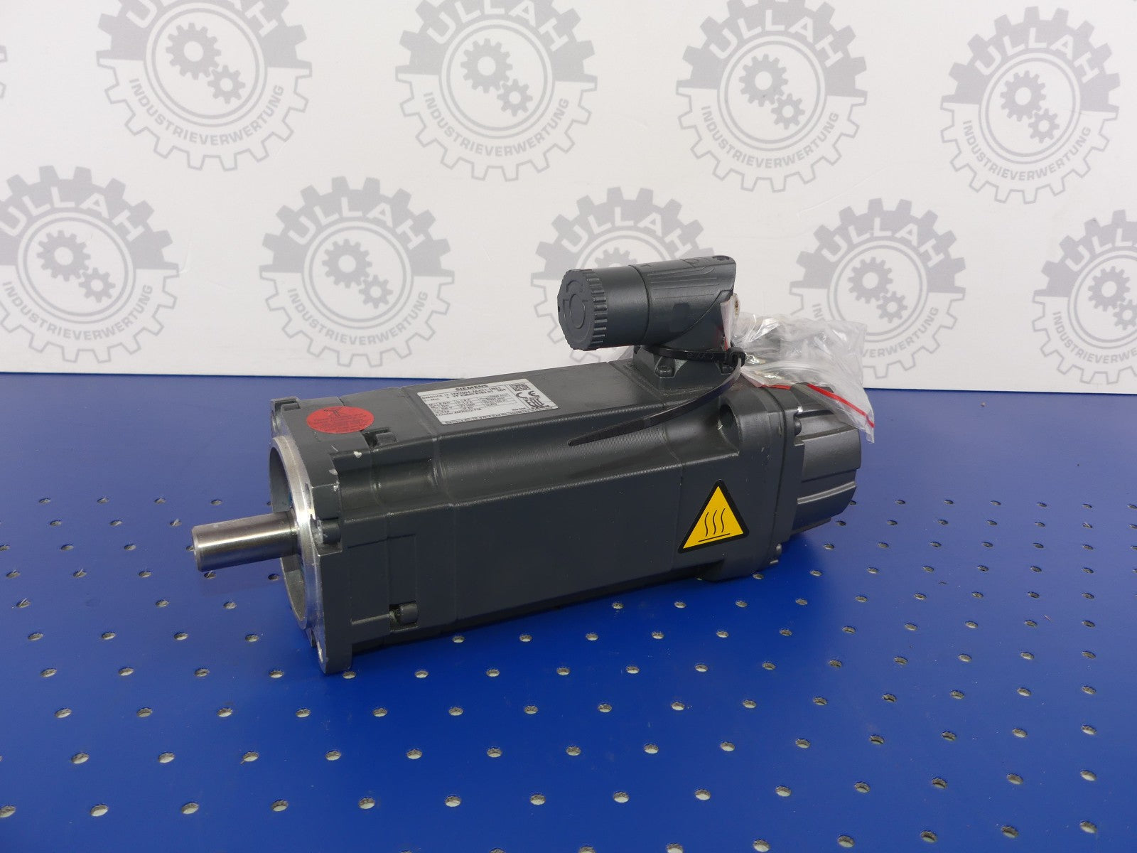 SIEMENS 1FK7034-2AK71-1RG1