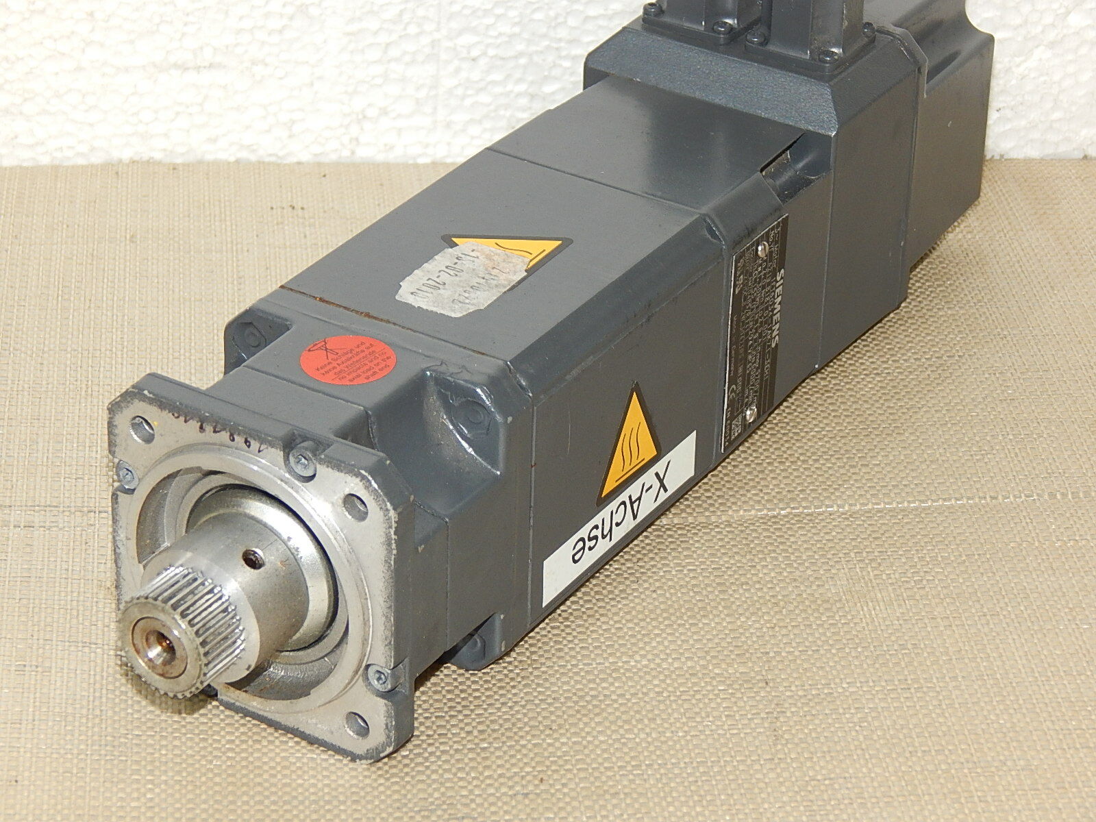 Siemens 1FT6034-1AK71-3EH1 Servomotor  Used