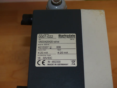 Krauss Maffei  UAD3/420/420/rot/rot Barksdale control products 04/12s .Bilder