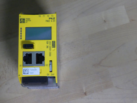 Pilz Sicherheitsrelais PNOZ m B1    /  772101   s.Bilder