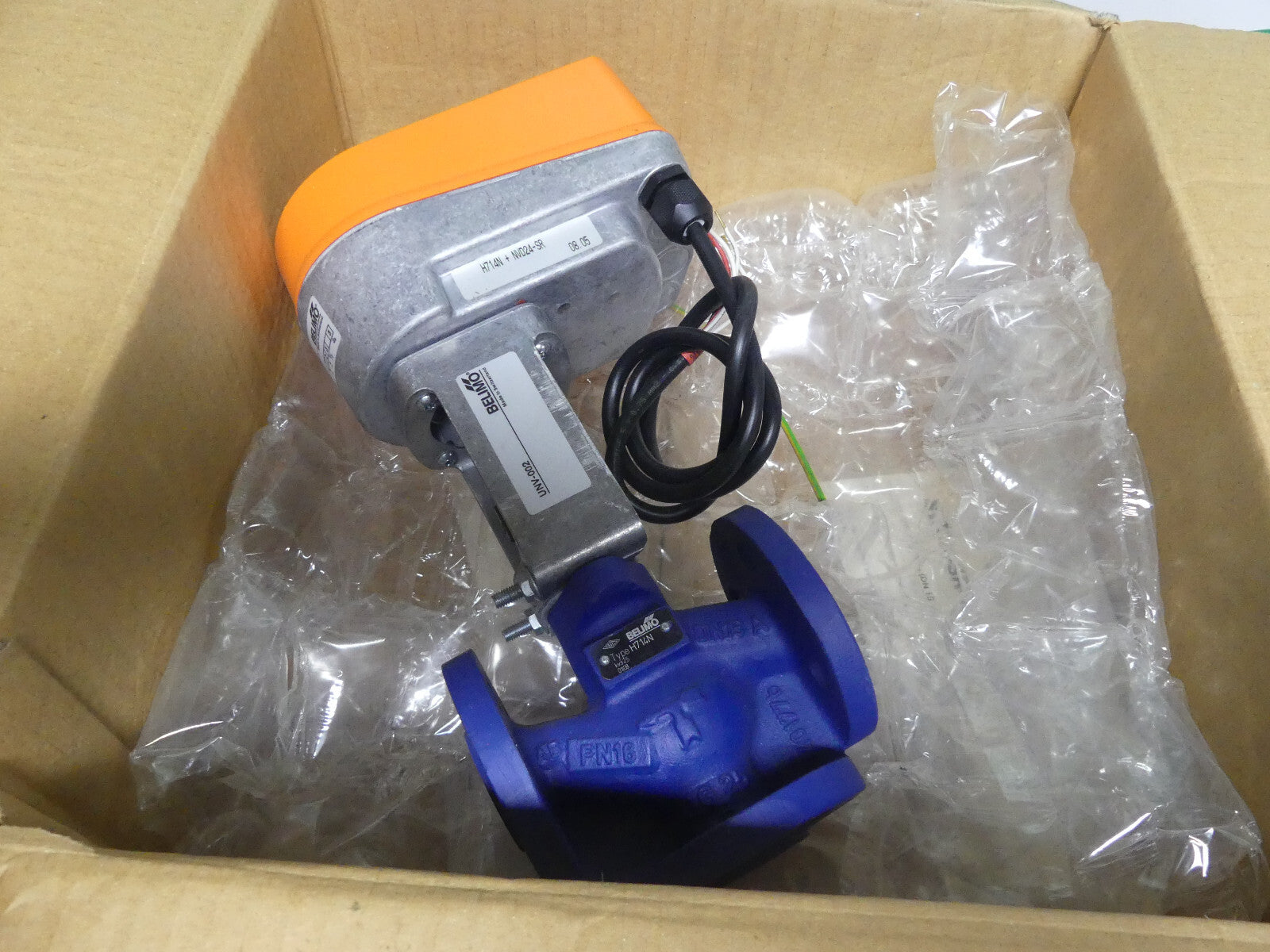 Belimo NVD24-SR +  UNV-002 Hubventil + H 714N