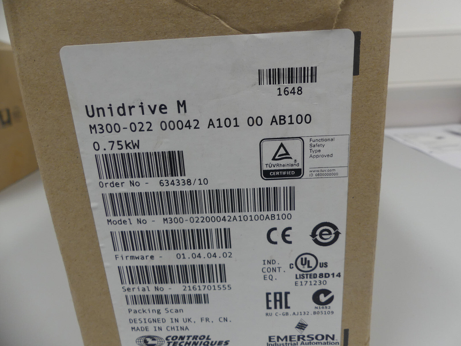 Emerson Unidrive 1,5 KW  M300-024 00042 A101 00 AB100