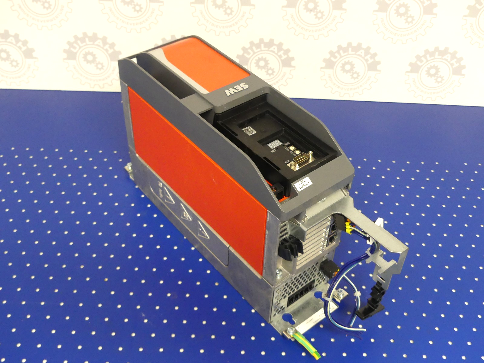 SEW MDX91A-0040-5E3-4-T02/CFN21A