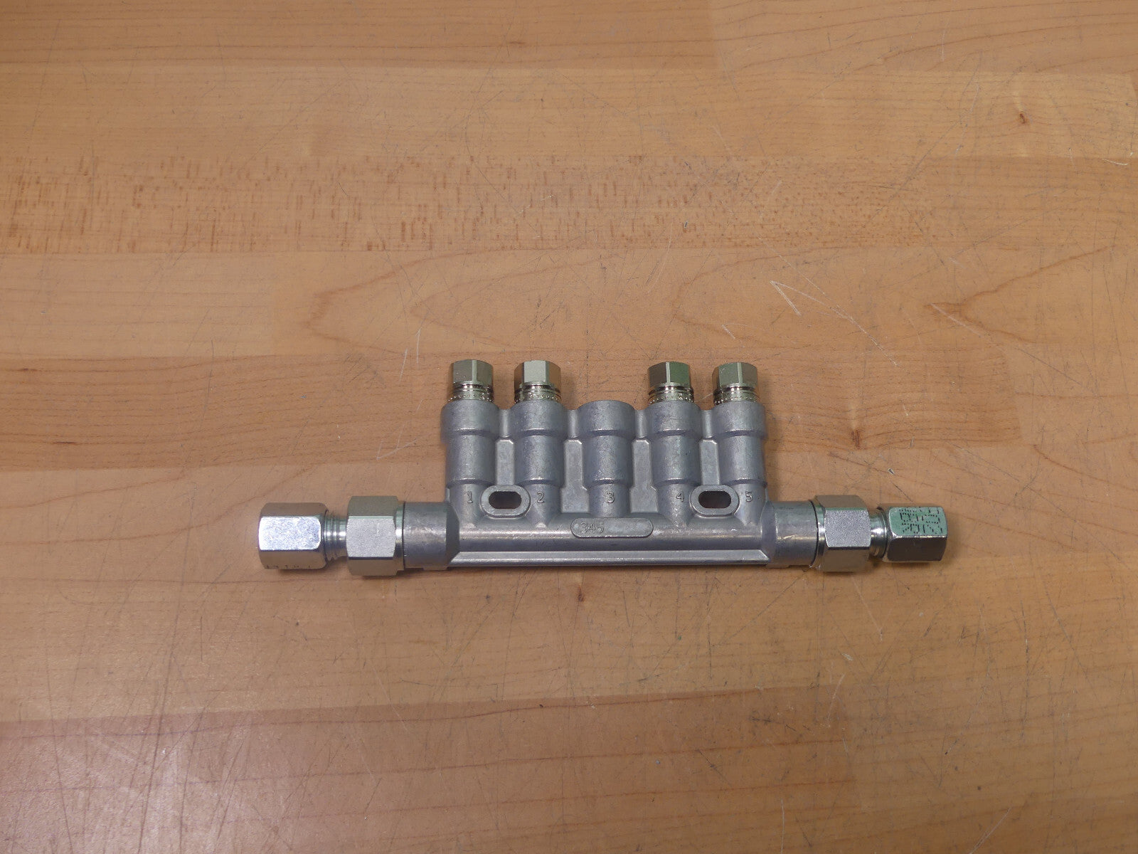 SKF 345-522-X22-V57-A   Kolbenverteiler