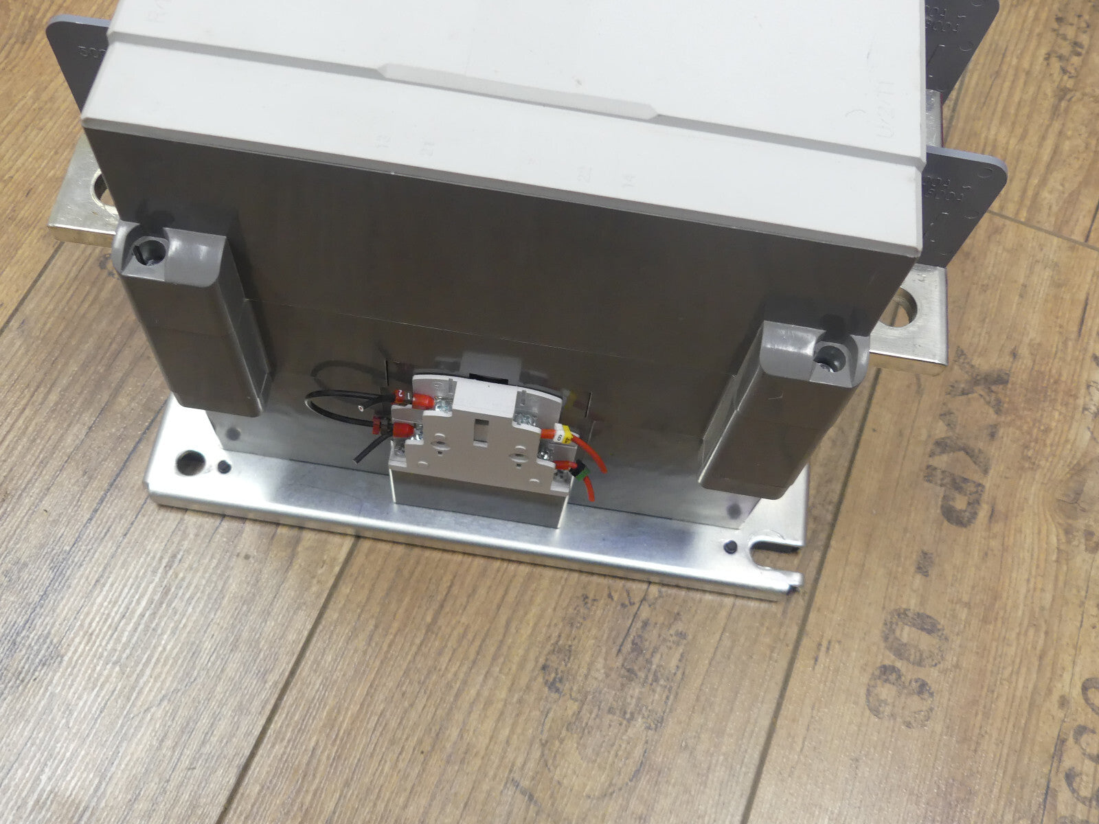 weg contactor 630A cwm360 s.Bilder