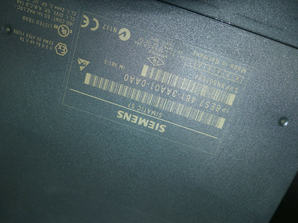 Siemens 6ES7 461-3AA01-0AA0 (Schraube beschädigt) + 6ES7 422-1BL00-0AA0 